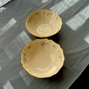 Set of Lenox bowls
